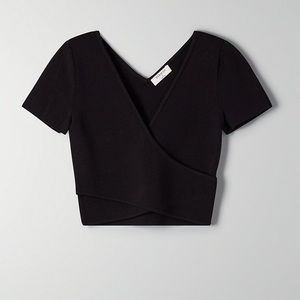 Aritizia Babaton Sculpt Cross-front Crop Top